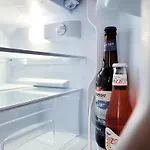 Hochwertige In Ruhiger Lage Mit Eigener Terrasse Und Parkplatz, Nur 7 Gehminuten Zum Entfernt - Hoher Schlafkomfort Dank Boxspringbett Appartement *