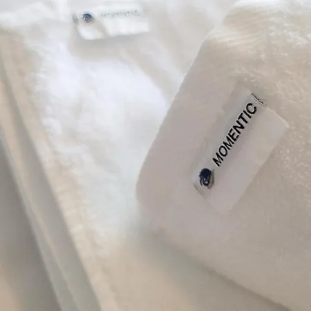 아파트 Hochwertige In Ruhiger Lage Mit Eigener Terrasse Und Parkplatz, Nur 7 Gehminuten Zum Entfernt - Hoher Schlafkomfort Dank Boxspringbett 샬베우츠