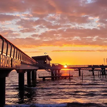 아파트 Hochwertige In Ruhiger Lage Mit Eigener Terrasse Und Parkplatz, Nur 7 Gehminuten Zum Entfernt - Hoher Schlafkomfort Dank Boxspringbett 샬베우츠
